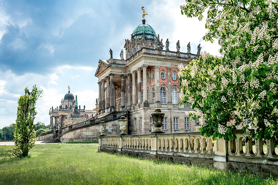 Gebaüde der Uni Potsdam am Neuen Palais